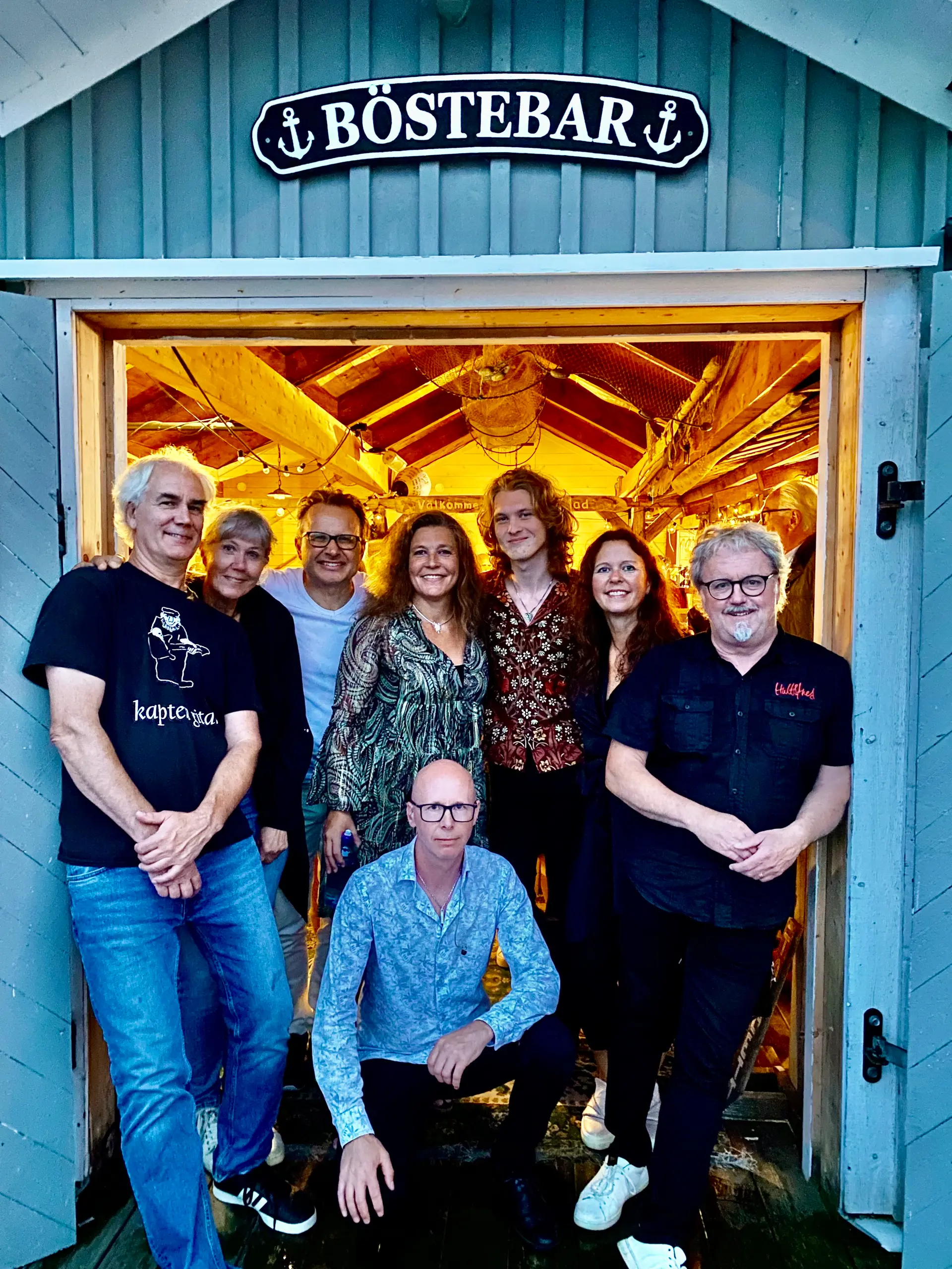 DockStation spelar live på Grebys i Grebbestad ett lokalt band som bjuder på soul, blues och rock inför en entusiastisk publik