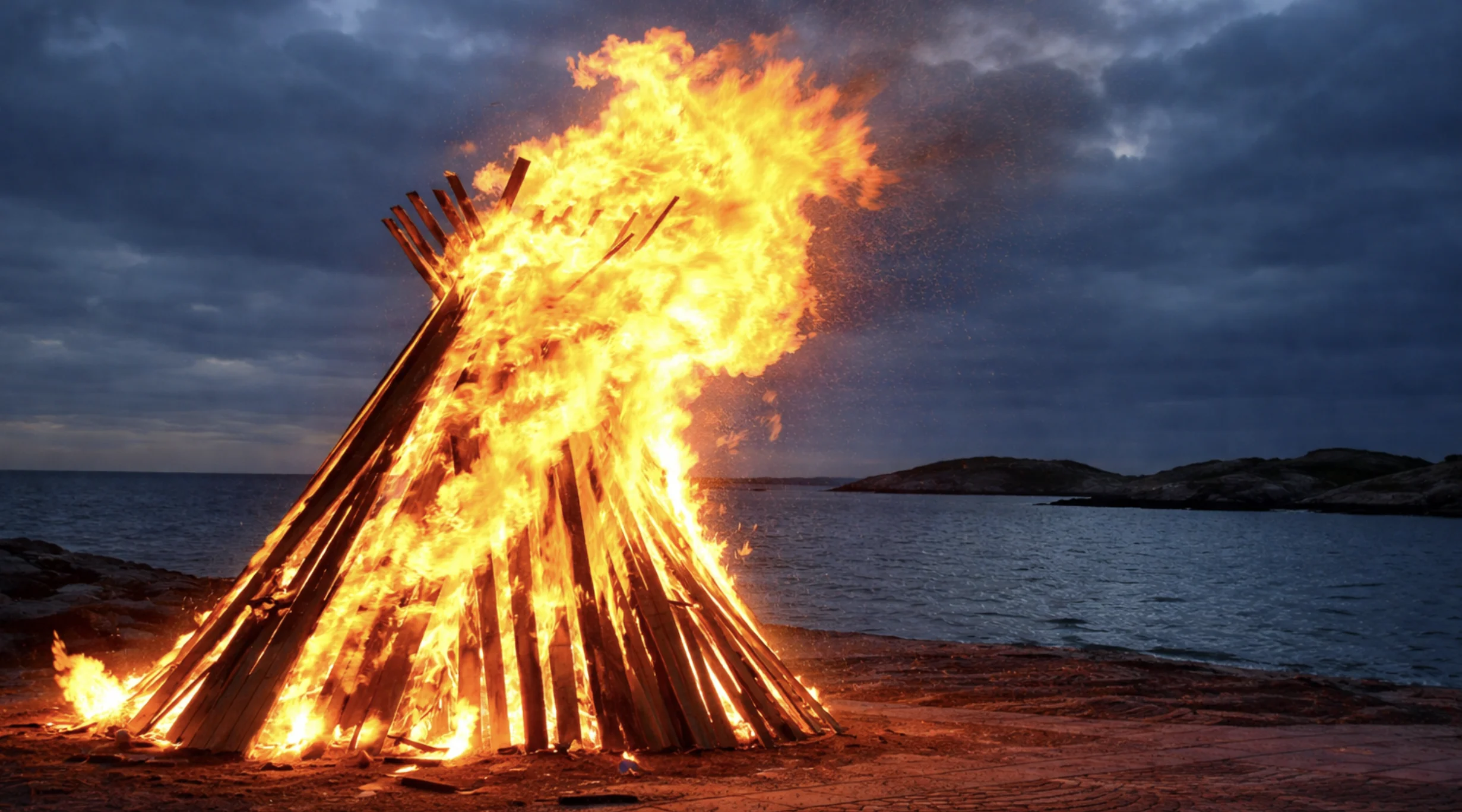 Fira Valborg i Grönemad